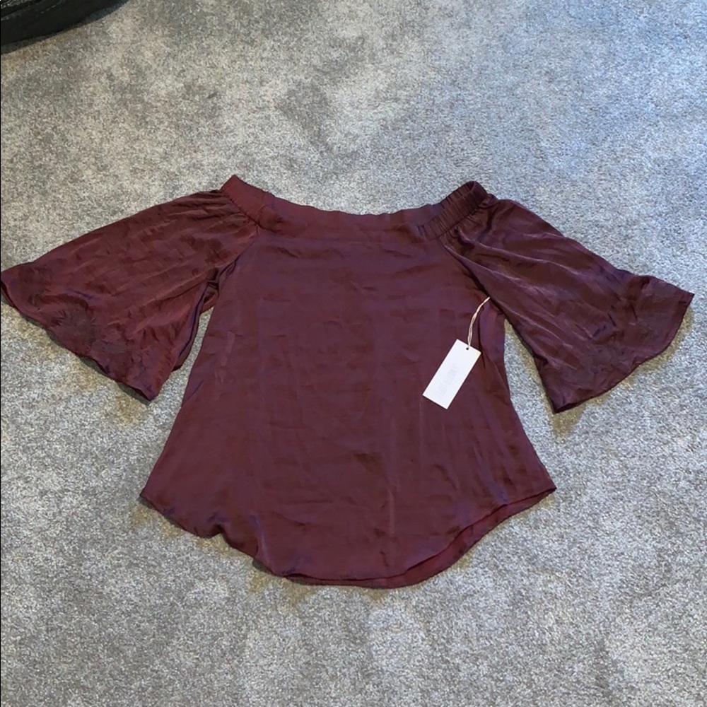 JLo Jennifer Lopez Floral Embroidered Bell-Sleeve Offer Shoulder Small Maroon